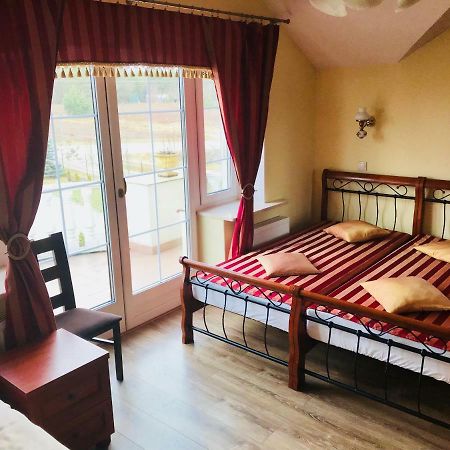 Appartamento Pensjonat Nad Struga Stryków Esterno foto