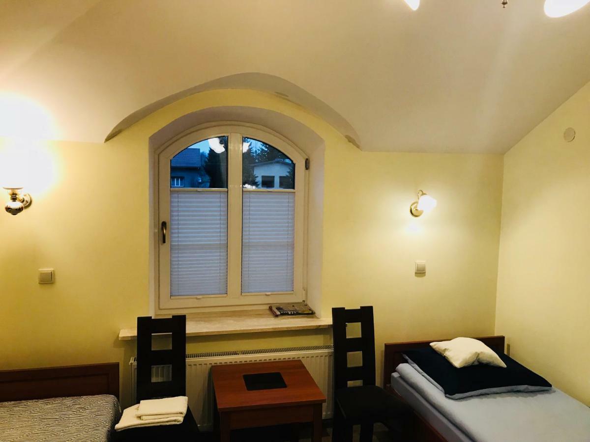 Appartamento Pensjonat Nad Struga Stryków Esterno foto